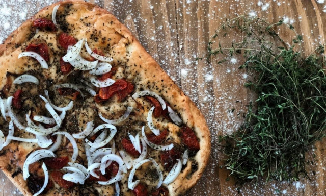 Λαδένια Κιμώλου: Μια πεντανόστιμη συνταγή που αξίζει να δοκιμάσετε!