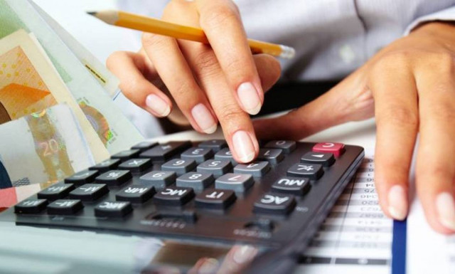 Αναδρομικές εισφορές: Έτσι θα πληρώσουν γιατροί, μηχανικοί και δικηγόροι