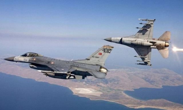 Χωρίς τέλος οι προκλήσεις στο Αιγαίο: Νέες παραβιάσεις από οπλισμένα τουρκικά μαχητικά