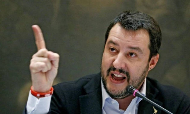 Σάλος από τις ρατσιστικές δηλώσεις Σαλβίνι: Παρομοίασε τους Αφρικανούς μετανάστες με «σκλάβους»