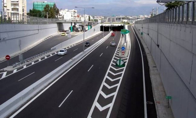 Καραμπόλα στην Αττική Οδό - Μεγάλο μποτιλιάρισμα