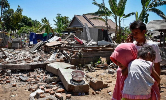Μάχη με την ελονοσία στην Ινδονησία: Σε κατάσταση έκτακτης υγειονομικής ανάγκης το νησί Λομπόκ