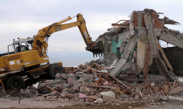 Έρχεται «μπαράζ» κατεδαφίσεων αυθαιρέτων σε όλη την Ελλάδα