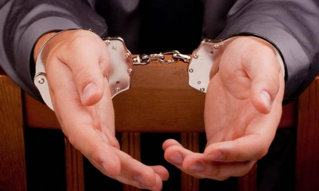 Εξετάζουν κατάργηση των ισοβίων για τους καταχραστές του δημοσίου;