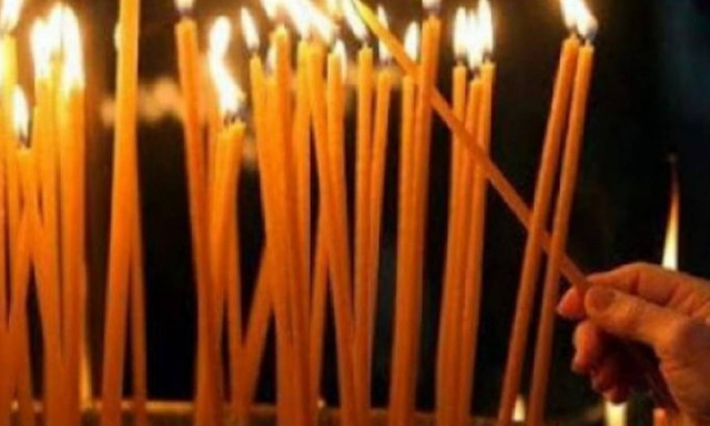 Τι πρέπει να λέμε όταν ανάβουμε ένα κερί;