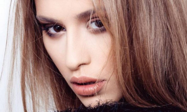 Τα 5 tips για να κάνεις τα χείλη σου να δείχνουν μεγαλύτερα