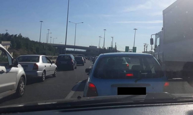 Κυκλοφοριακό χάος στην Αθηνών - Λαμίας: Μποτιλιάρισμα χιλιομέτρων στην κάθοδο