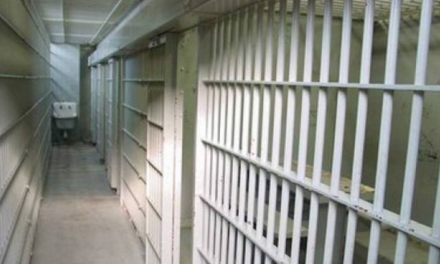 Χανιά: Απίστευτο-Δείτε με τι δωράκι επισκέφθηκε κρατούμενο!