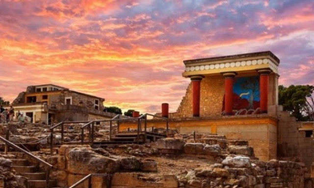 Κνωσσός: Σκηνικό για γέλια και για κλάματα-Τι αντίκρυσαν οι τουρίστες! (pics)