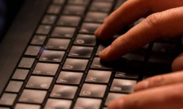 Σύλληψη 19χρονου για υπόθεση παιδικής πορνογραφίας-Τι αποκαλύπτουν τα στοιχεία