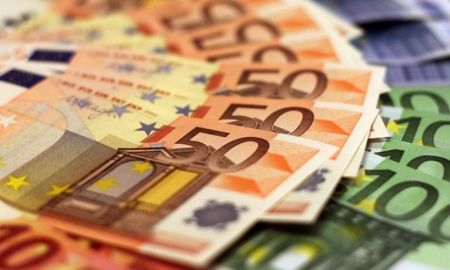 Εβδομάδα πληρωμών: Πληρώνονται KEA, επίδομα παιδιού και συντάξεις