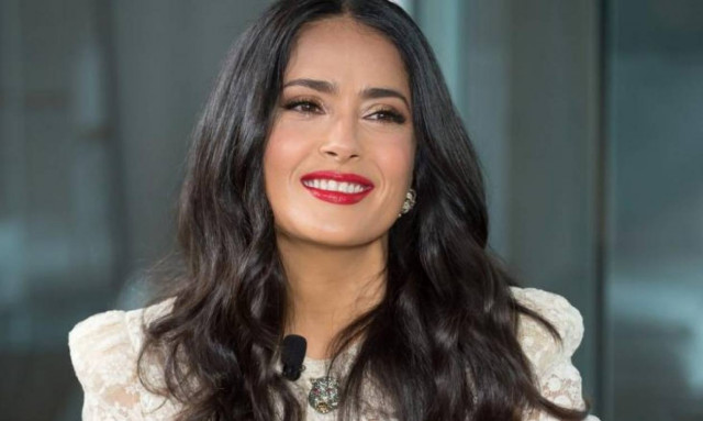 Εσύ θα άφηνες τη 12χρονη κόρη σου να σου κόψει τα μαλλιά; Η Salma Hayek το έκανε!