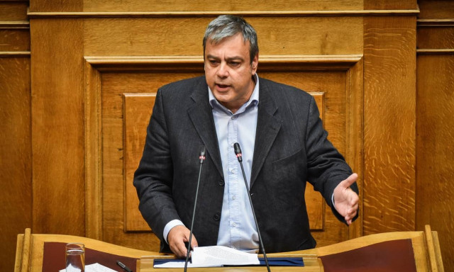 Βερναρδάκης: Φασιστικές συμμορίες πίσω από τις επιθέσεις σε Κωστόπουλο και Κωνσταντινέα