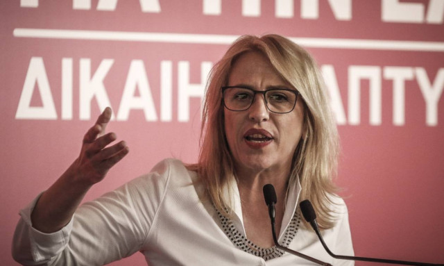 Επίθεση Δούρου στη ΝΔ στο μήνυμά της για τον Παύλο Μπακογιάννη