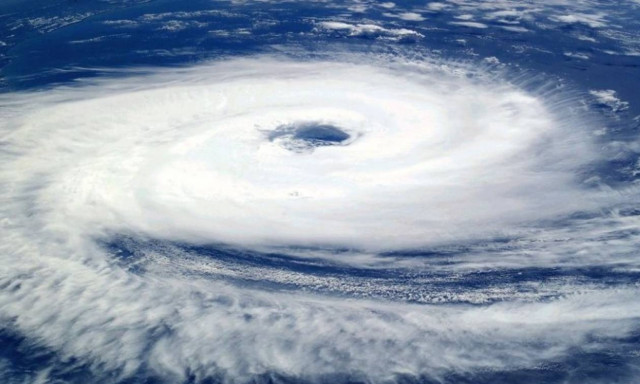 Μεσογειακός κυκλώνας με 12 μποφόρ απειλεί την Ελλάδα: Τι θα συμβεί σε θάλασσα και στεριά (pics)