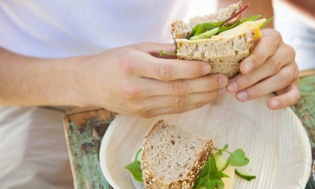 Σοκ στη Βρετανία: 15χρονη έφαγε σάντουιτς από γνωστή αλυσίδα και πέθανε