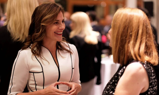 Η Μπέτυ Μπαζιάνα κέρδισε τις εντυπώσεις στις ΗΠΑ (photos)