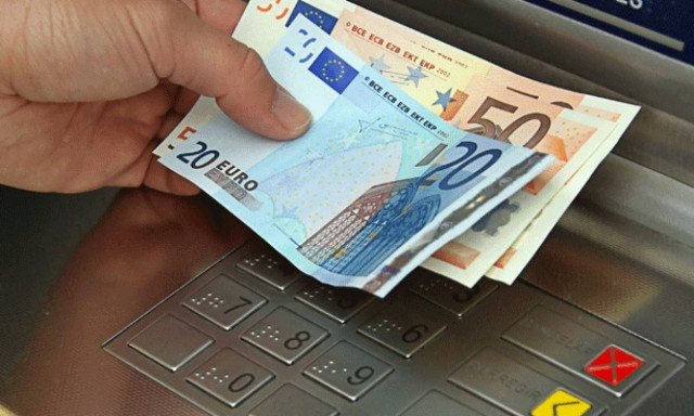 Όλες οι αλλαγές στα capital controls – Τι θα ισχύει για αναλήψεις