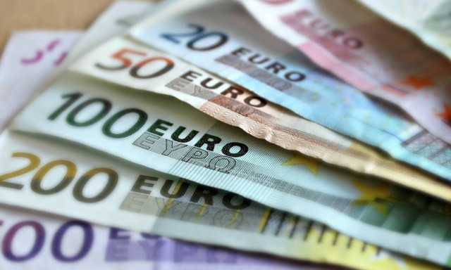 Capital controls: Όλες οι αλλαγές σε αναλήψεις και μεταφορές