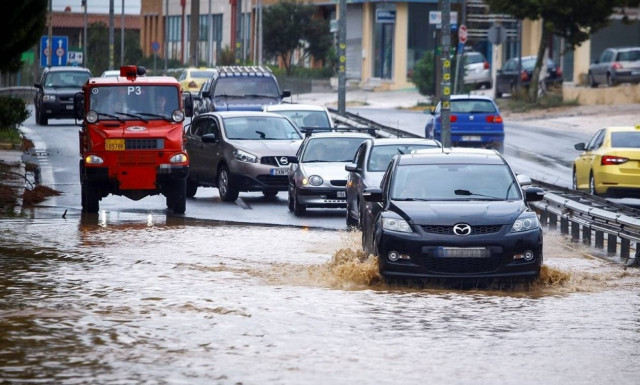 Κυκλώνας «Ζορμπάς» - Προσοχή: Ποιοι δρόμοι είναι ΤΩΡΑ κλειστοί