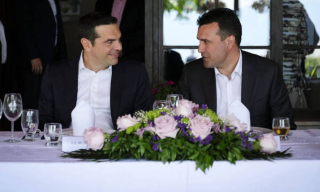Tsipras congratulates Zaev on determination to implement the agreement