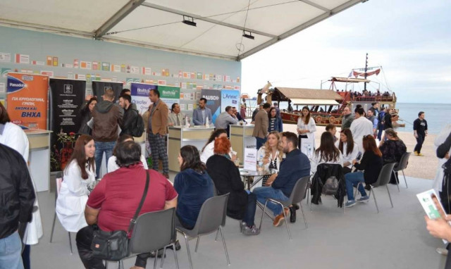 ΦΣΘ: «Εικονικό φαρμακείο» με χιλιάδες επισκέπτες στο Λευκό Πύργο