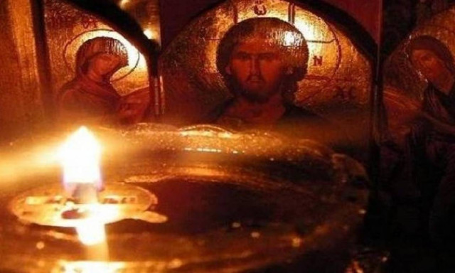 Τι συμβολίζει το άναμμα του καντηλιού