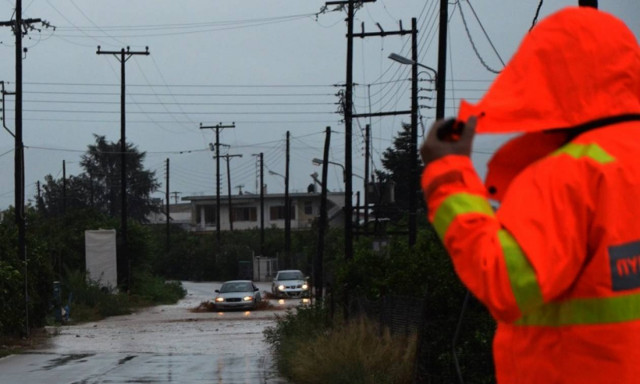 Κακοκαιρία: Ποιοι δρόμοι παραμένουν κλειστοί