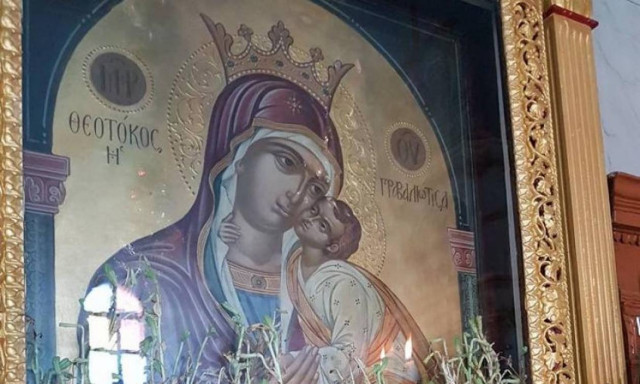 Τo θαύμα με τα κρίνα της Παναγίας στην Κεφαλονιά