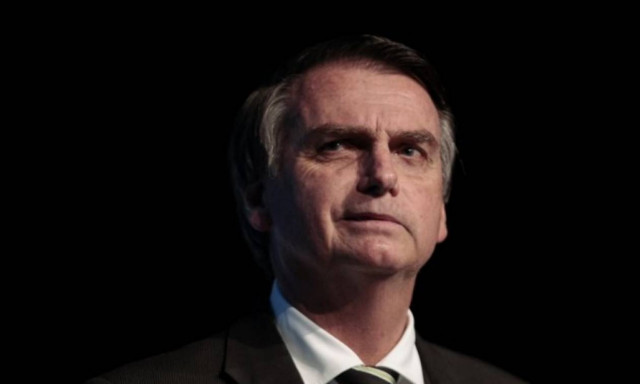 Όλο και περισσότερες Βραζιλιάνες ετοιμάζονται να ψηφίσουν έναν σεξιστή ακροδεξιό για πρόεδρο!