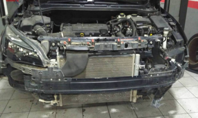 Κοζάνη: Έλυσε τη μηχανή του αυτοκινήτου και έπαθε το ΣΟΚ της ζωής του με αυτό που είδε μέσα! (vid)