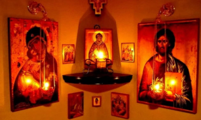 Γιατί πρέπει να υπάρχει εικονοστάσι στο σπίτι μας;