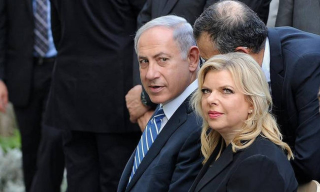 Γερό «στραπάτσο» για τον Νετανιάχου: «Σέρνουν» στα δικαστήρια τη γυναίκα του για απάτη