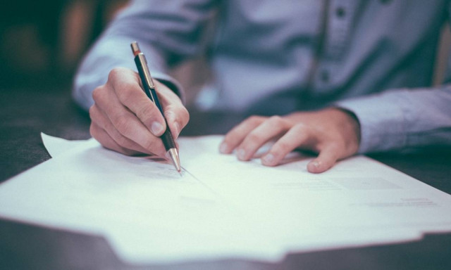 Είσαι άνεργος; Κέρδισε έως 619 ευρώ μέσα από αυτό το πρόγραμμα του ΟΑΕΔ