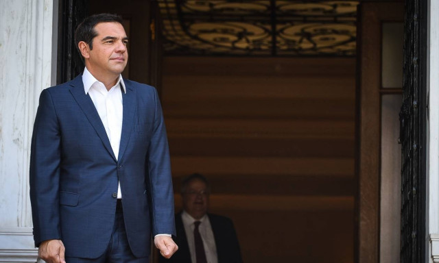 Τσίπρας: Υλοποιούμε τη δέσμευση για ενίσχυση της διαπραγματευτικής δύναμης των εργαζομένων