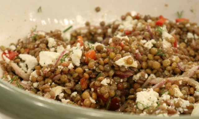 Εύκολη συνταγή για σαλάτα με φακές του Τσούλη