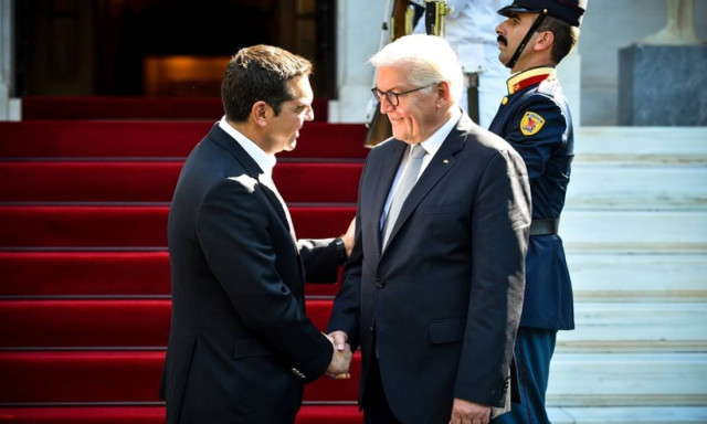 Tsipras meeting with Steinmeier: We must work hard to resolve differences of the distant past