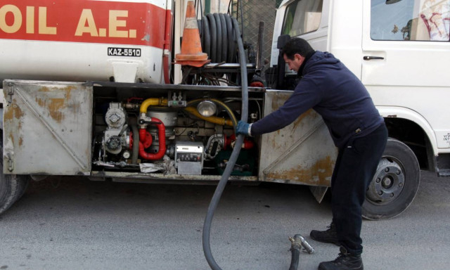 «Πρεμιέρα» τη Δευτέρα για το πετρέλαιο θέρμανσης - Όσα πρέπει να ξέρετε για το επίδομα