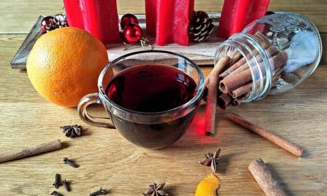 Συνταγή για ζεστό γλυκό κρασί Glühwein