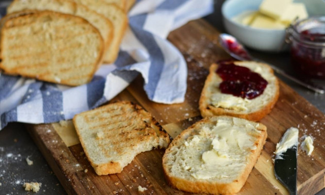 Η συνταγή της ημέρας: Σπιτικό ψωμί του τοστ