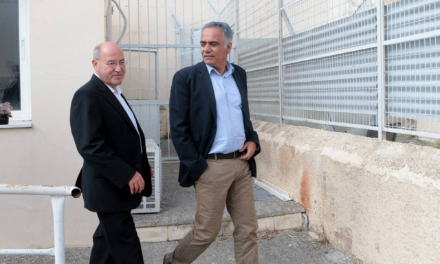 Μήνυμα κατά του φασισμού: Σκουρλέτης και Γκίζι παρακολούθησαν τη δίκη της Χρυσής Αυγής