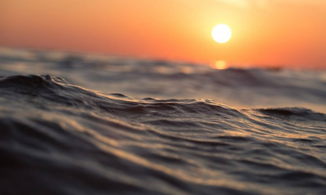 Βύθιση πλοίου στη Μαύρη Θάλασσα: Διασώθηκε το πλήρωμα