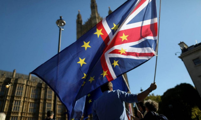 Brexit: Διακόπηκαν προσωρινά οι διαπραγματεύσεις - Υπήρξε πρόοδος αλλά παραμένουν ανοικτά ζητήματα