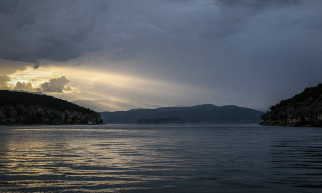 Καιρός: Με νεφώσεις, σκόνη και τοπικές βροχές η Δευτέρα - Πού θα σημειωθούν τα φαινόμενα (pics)