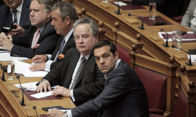 Οι έντονοι διάλογοι Καμμένου - Κοτζιά στο Υπουργικό Συμβούλιο