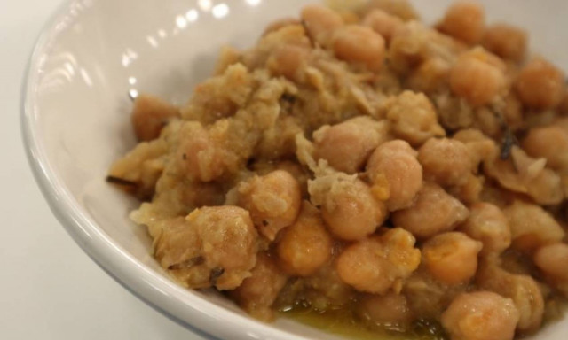 Η συνταγή της ημέρας: Σιφνέικη ρεβιθάδα