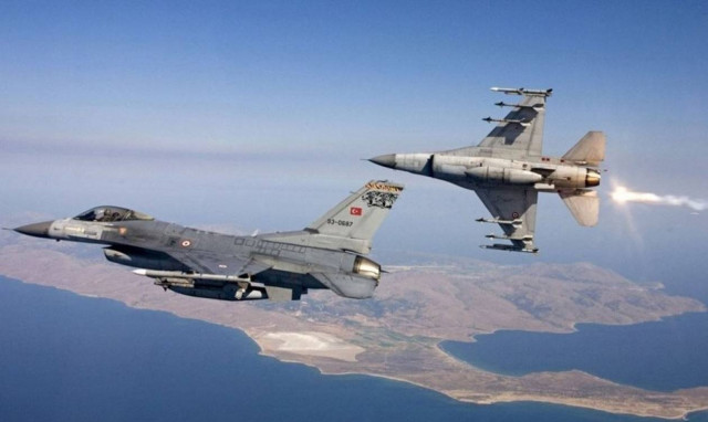 Συναγερμός στο Αιγαίο: Νέες τουρκικές παραβιάσεις πάνω από το Αιγαίο