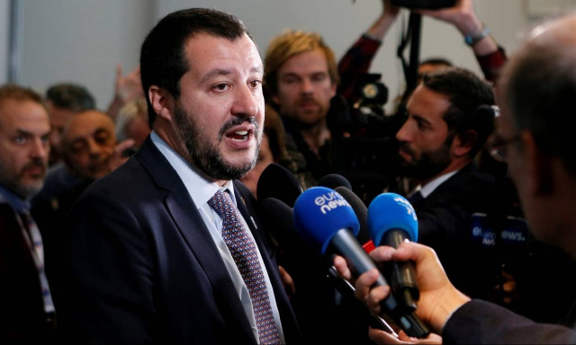 Ο Σαλβίνι εξετάζει το ενδεχόμενο να είναι υποψήφιος για την προεδρία της Κομισιόν