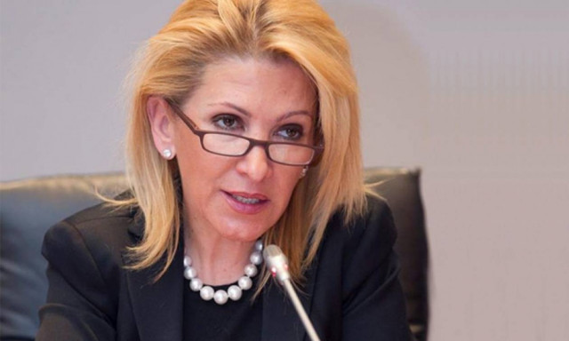 Πολιτική ομηρία σε κρίσιμες ώρες…