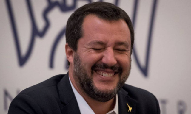 Σαλβίνι: «Ηρεμήστε! Η Ιταλία δε θα βγει ούτε από το ευρώ ούτε από την Ευρωπαϊκή Ένωση»